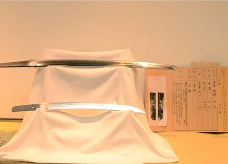 豊後守未国義 以南蛮鉄造之　脇指　備前国長船住 横山裕包作　脇指