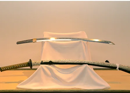 備前国住長船与三左衛門尉祐定作　刀